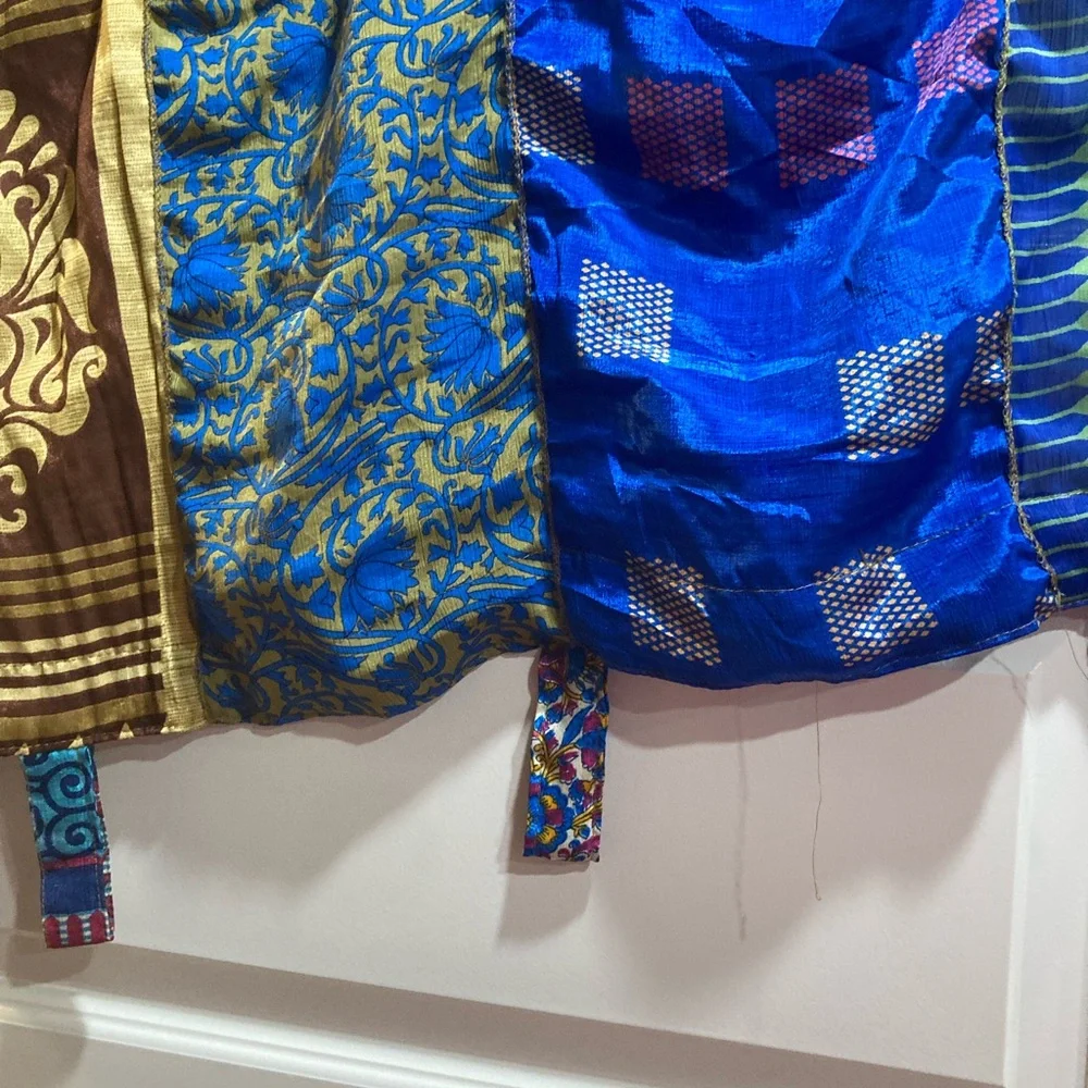 Vibrant Sari boho silk Multicolor Patterned Curtains - Picture 4 of 5